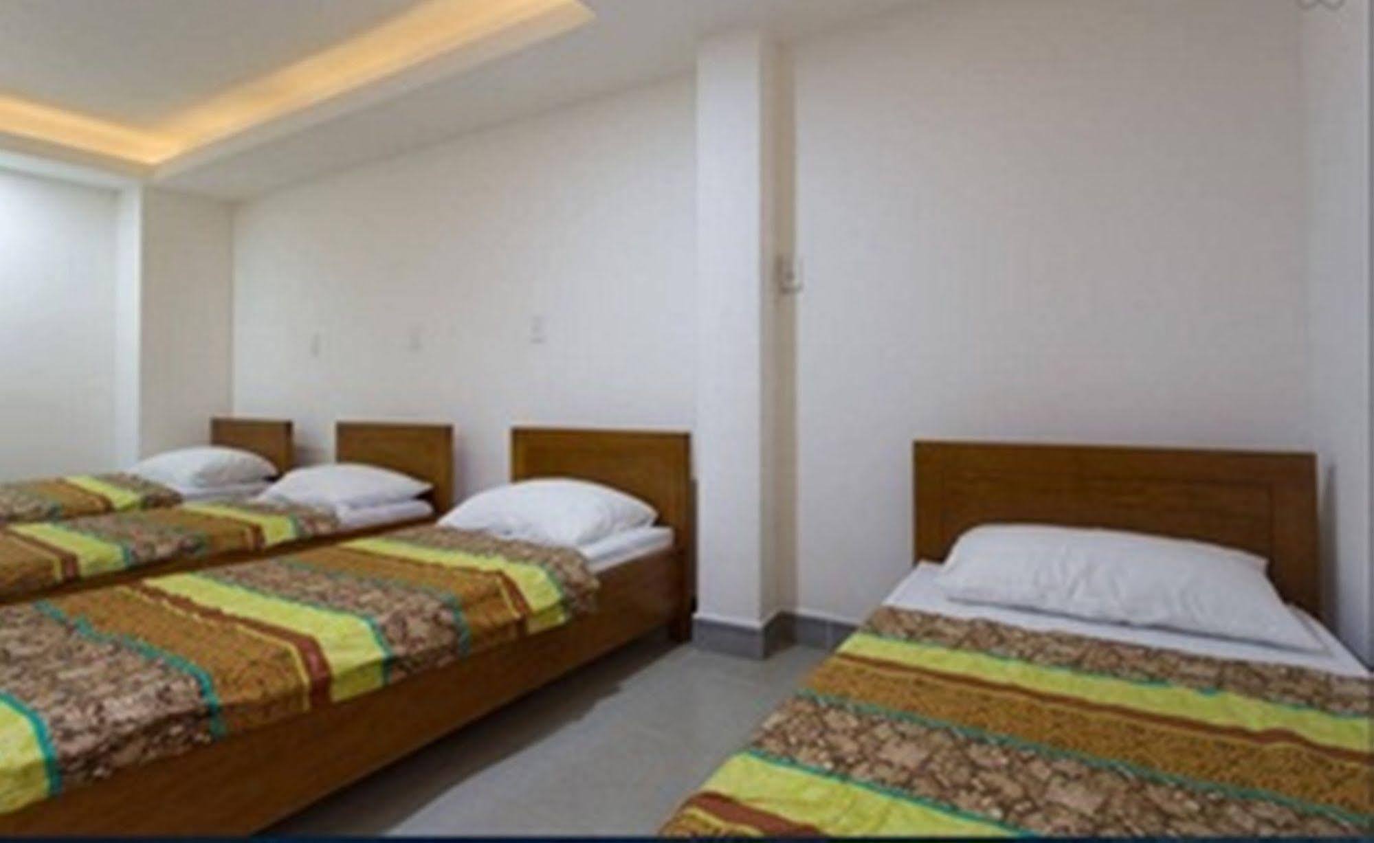 Spot On 883 Hachi Hostel Дананг Екстериор снимка